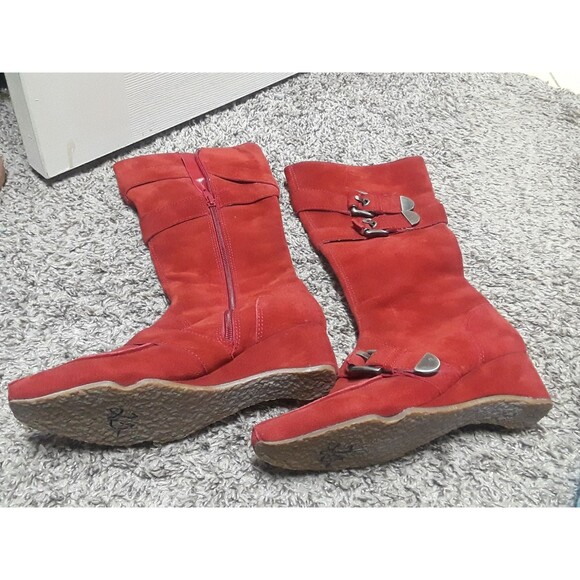 Boots Red Suede Leather‎ Wedge Heel Buckle Accents Mid-Calf Boots - Picture 3 of 3